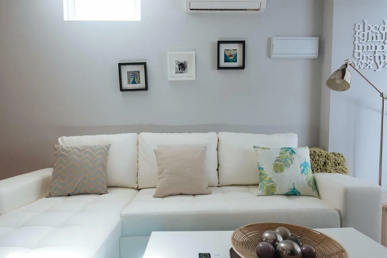 Cozy Attic With Terrace- 1Bd 1Bth- San Vicente Apartment Seville