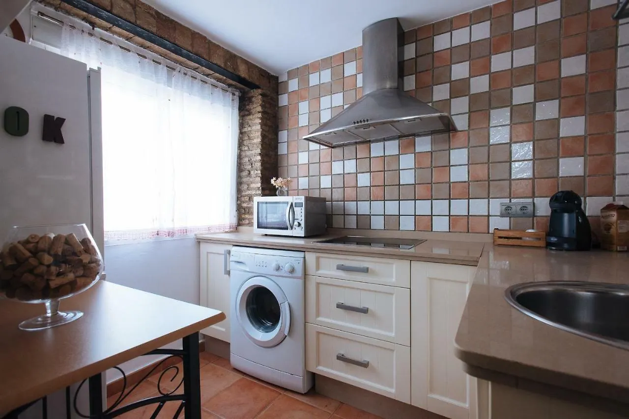 Cozy Attic With Terrace- 1Bd 1Bth- San Vicente Apartment Seville 0*,