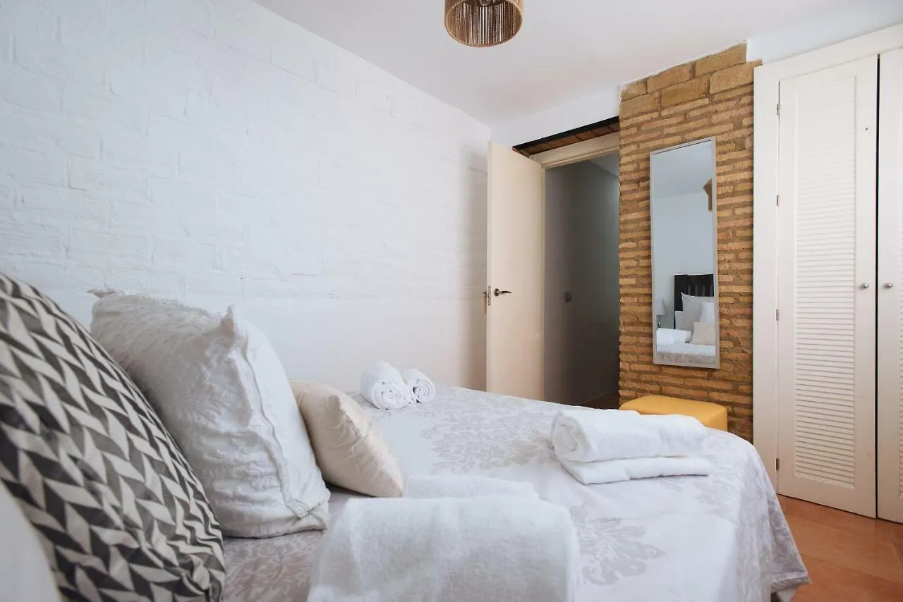Cozy Attic With Terrace- 1Bd 1Bth- San Vicente Apartment Seville Spain