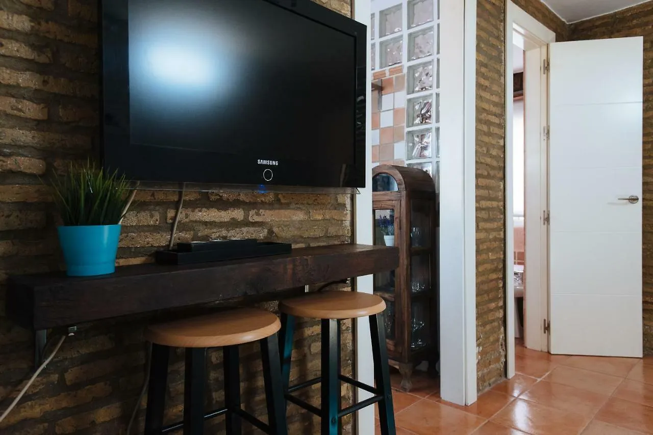 Cozy Attic With Terrace- 1Bd 1Bth- San Vicente Apartment Seville